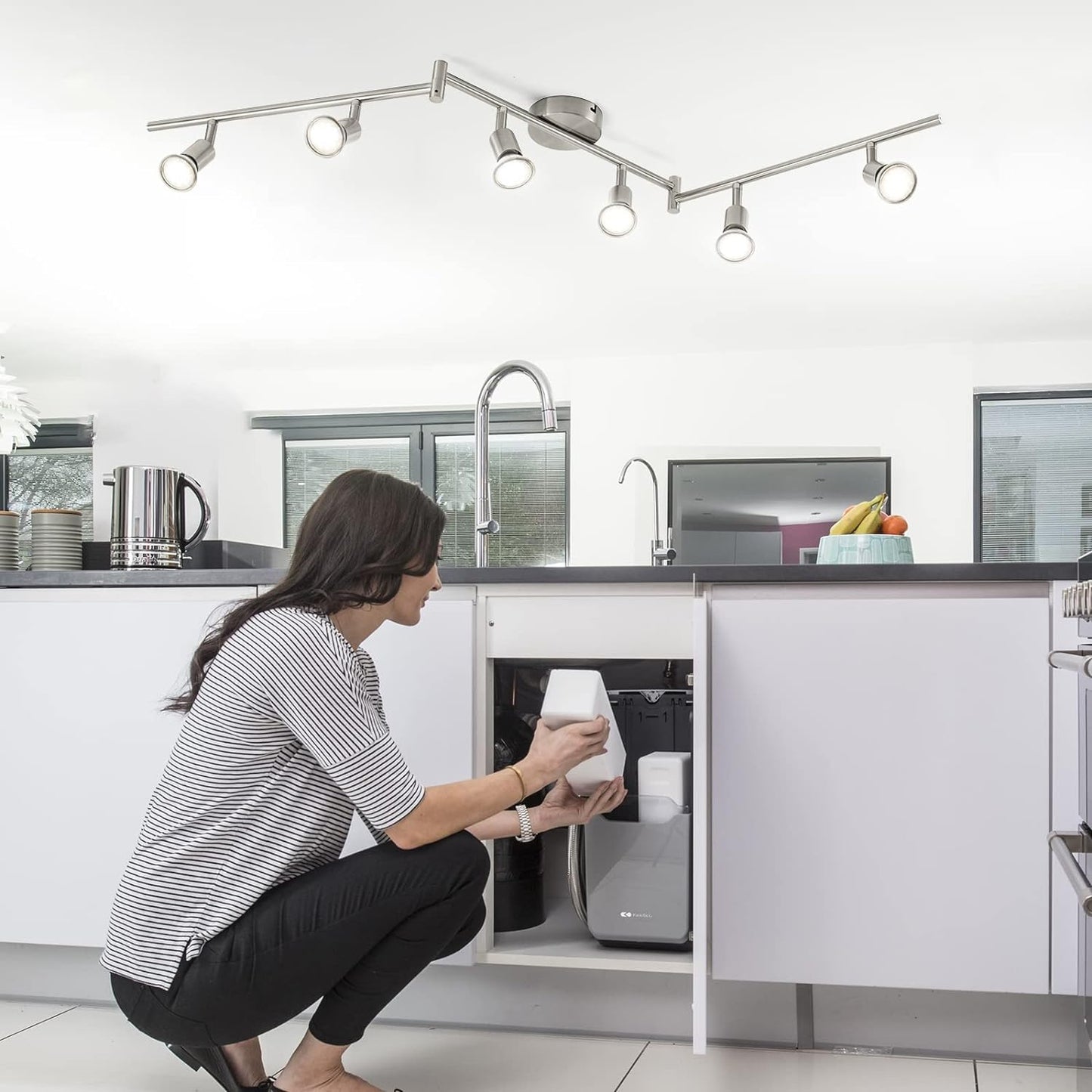Faretti LED Da Soffitto Orientabili Con 6 Faretti, Lampadario Da Soffitto Luce Bianco 4000K, Con 6 Luci GU10 550LM 6W, Lampadario Moderno per Camera Letto Salotto Soggiorno Cucina Corridoio