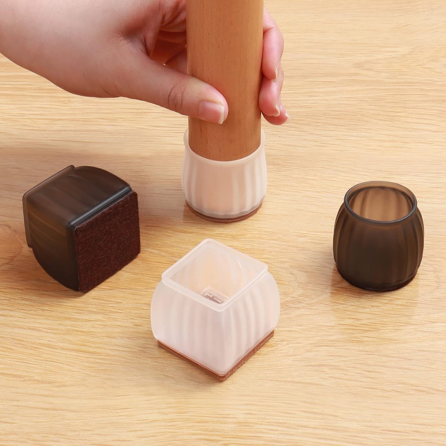 32P Protezioni per Pavimenti per Gambe per Sedie 33-40Mm, Trasparenti, per Piedini Quadrati per Mobili, Tappi per Gambe in Silicone per Proteggere Pavimenti in Legno Duro Da Graffi E Rumori