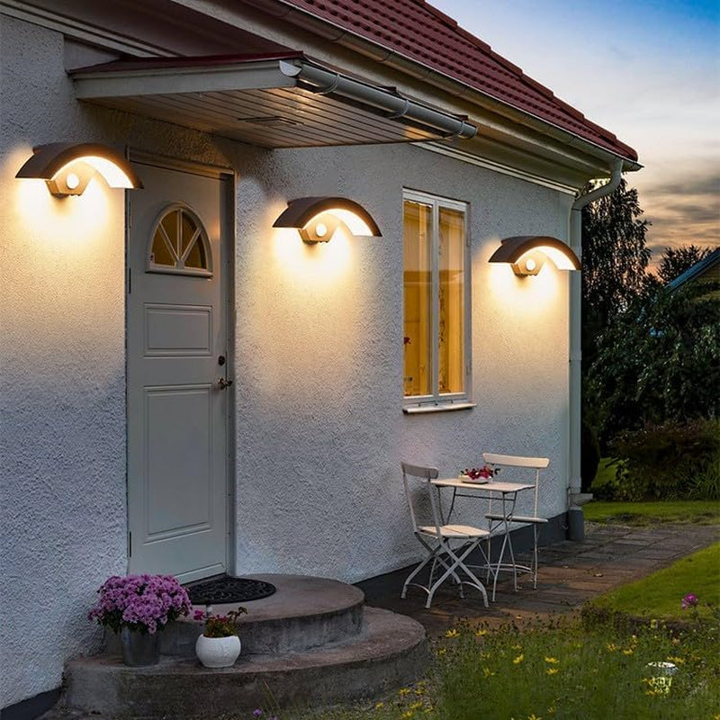 Applique Da Esterno LED Con Sensore Di Movimento, 24 W Lampada Da Parete LED Moderno 3000K Bianco Caldo, IP65 Impermeabile Lampada a Muro in Alluminio per Ingresso Terrazza Giardino Villa, Nero
