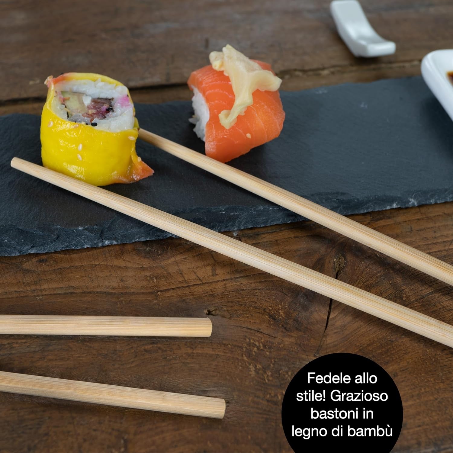 22 Pezzi Set Da Portata per Sushi per 4 Persone. Set Con 4 Piatti, 1 Piatto Da Portata, 4 Ciotole, 8 Bacchette Da Sushi E Altro Ancora