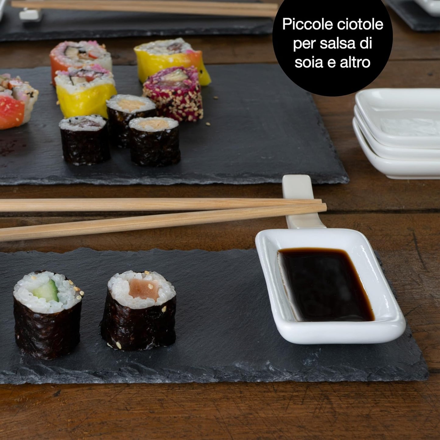 22 Pezzi Set Da Portata per Sushi per 4 Persone. Set Con 4 Piatti, 1 Piatto Da Portata, 4 Ciotole, 8 Bacchette Da Sushi E Altro Ancora