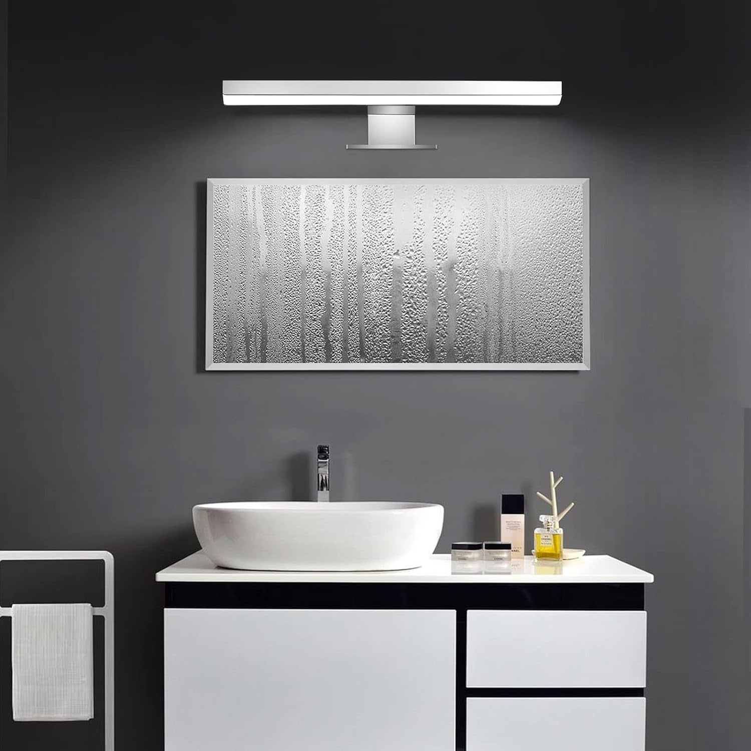 Lampada Da Specchio LED 5W 400LM, Lampada Da Specchio per Bagno Bianco Freddo 6000K, Lampada Da Armadio 30Cm IP44, 230V Illuminazione per Specchio Bagno (300Mm)