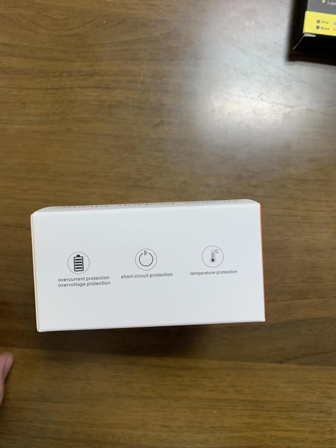 Caricatore Wireless Da Tavolo Incorporato, QI Standard Wireless Fast Charging Station 5W 7.5W 10W 15W Invisibile Wireless Charger Compatibile Con I-Phone 12, 11, XS Ecc