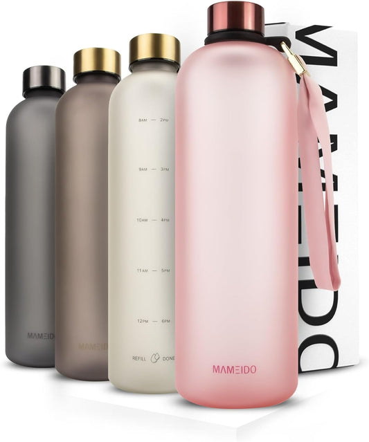 Bottiglia Acqua 1,5 Litro - Borraccia Plastica Tritan a Tenuta Stagna, Senza BPA - Bottiglia Motivazionale Con Orario (Flamingo Pink, 1,5L)