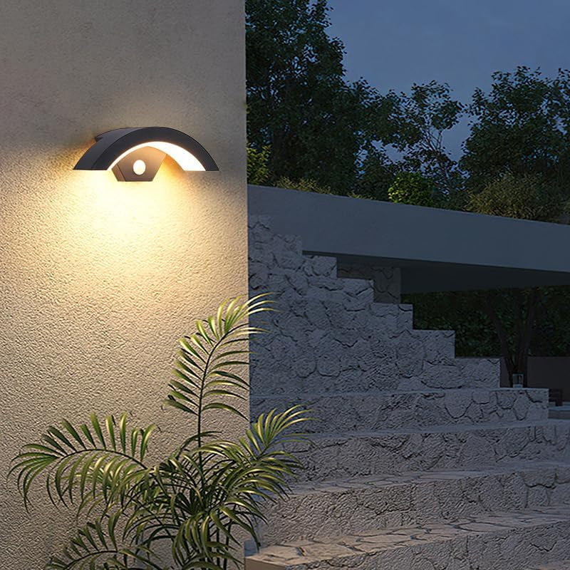 Applique Da Esterno LED Con Sensore Di Movimento, 24 W Lampada Da Parete LED Moderno 3000K Bianco Caldo, IP65 Impermeabile Lampada a Muro in Alluminio per Ingresso Terrazza Giardino Villa, Nero