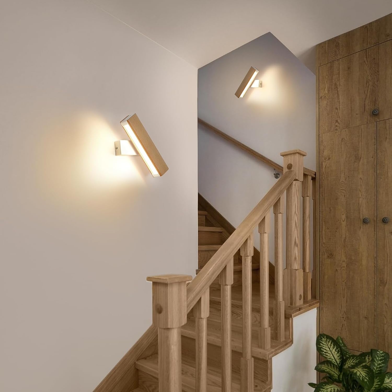 Applique Parete Legno, 4W Applique Da Parete Interno 360° Girevole, 3000K Lampada Da Parete a LED, Lampada a Muro in Alluminio per Soggiorno, Camera Da Letto, Corridoio, Base Bianca (21CM)